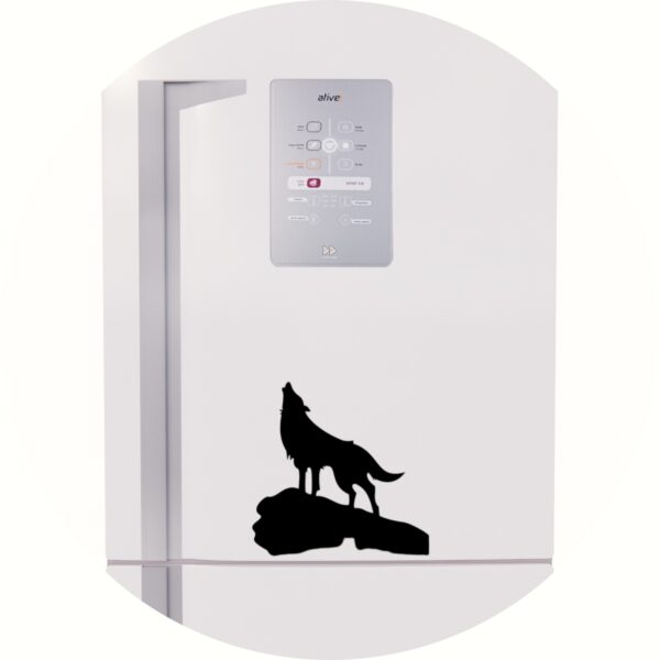 Adesivo de Casa Lobo Uivando na Pedra