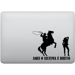 Adesivo de Notebook Cowboy O Sistema é Bruto