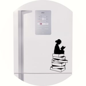 Adesivo de Casa Garota Lendo Livros