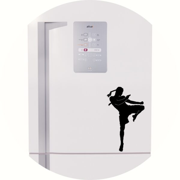 Adesivo de Casa Kickboxing Chutando
