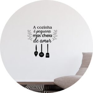 Adesivo de Casa Cozinha Pequena mas Cheia De Amor
