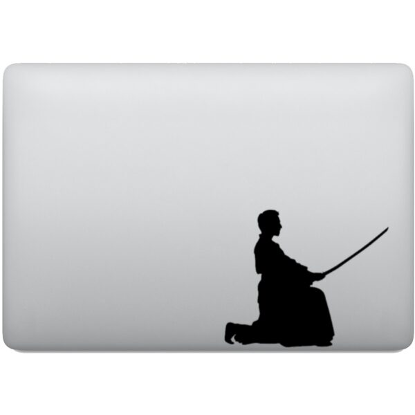 Adesivo de Notebook Samurai Ajoelhado Espada