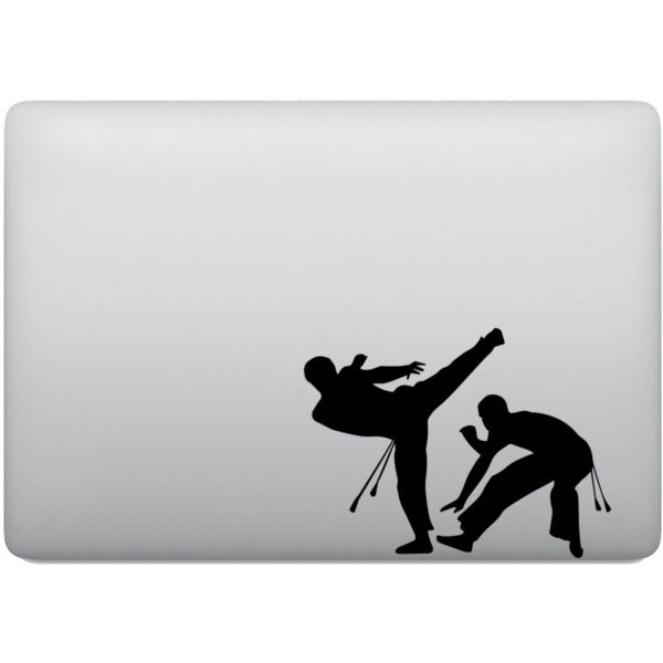 Adesivo de Notebook Jogando Capoeira